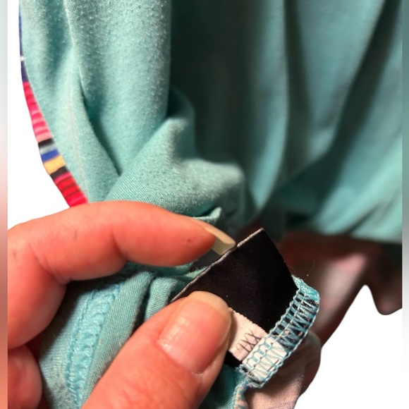 Southern Stitch hi low serape tee - Picture 3 of 4